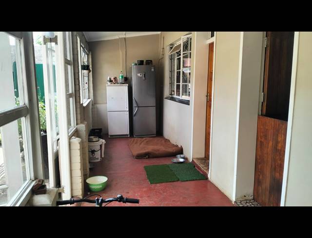 4 BEDROOM HOUSE FOR SALE IN PRESTBURY